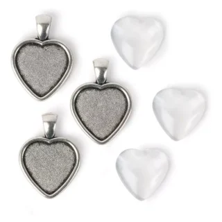 COLGANTES DE CORAZÓN CON MARCO